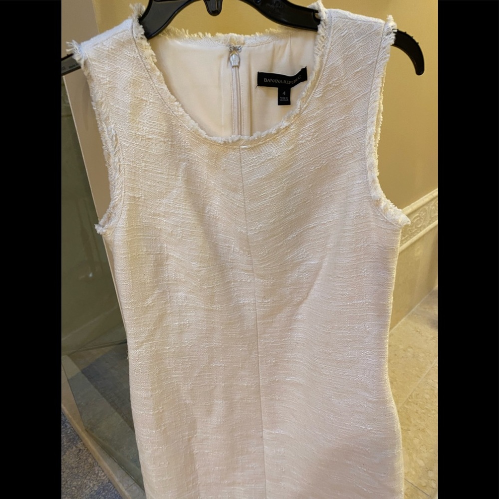 NWT Banana Republic Cream beautiful classic dress with pretty details 4 - Picture 6 of 17